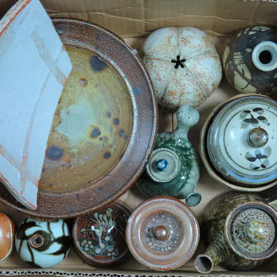 A collection of 132 various N.Z. pottery pieces