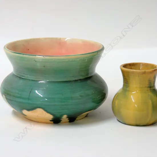 Two Briar Gardner vases