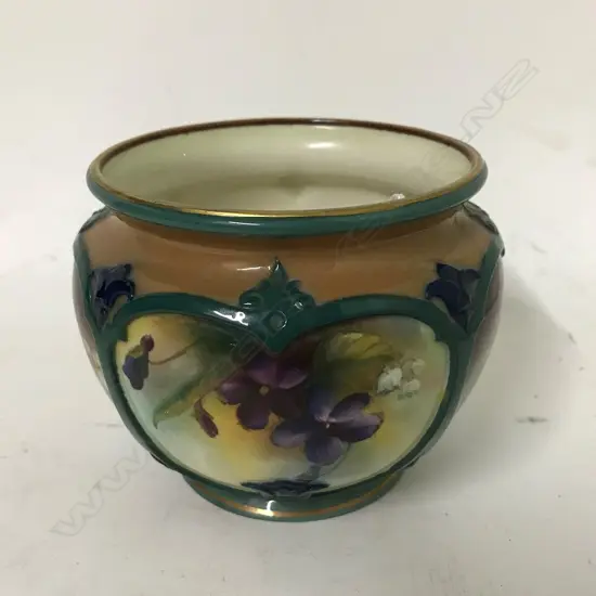 A Hadley Worcester small table jardiniere