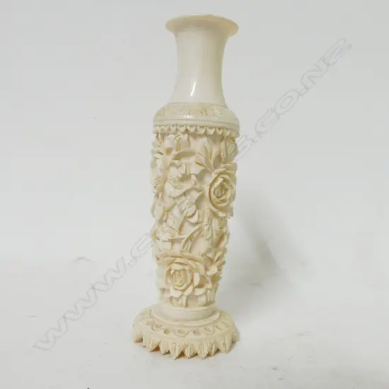 A Chinese ivory carved vase