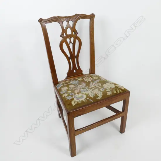 An oak side chair of Georgian Chippendale style