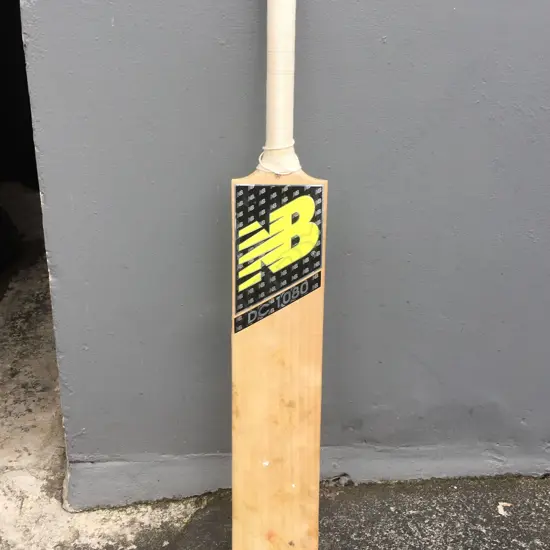 Colin Munro New Balance DC 1080 signed cricket bat