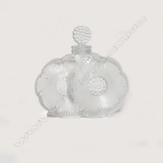 A Lalique 'Deux Fleurs' perfume bottle