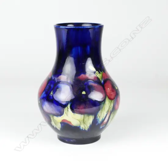 A c.1920s Moorcroft Pansy vase