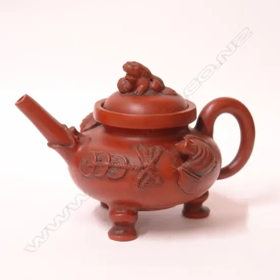 A Chinese Yixing teapot