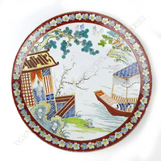 A Japanese Imari circular charger