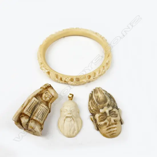 Four carved ivory vintage jewellery pieces