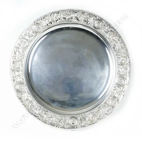 A heavy Edwardian silver circular shallow dish