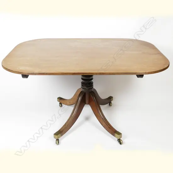 A Regency mahogany tilt top breakfast table