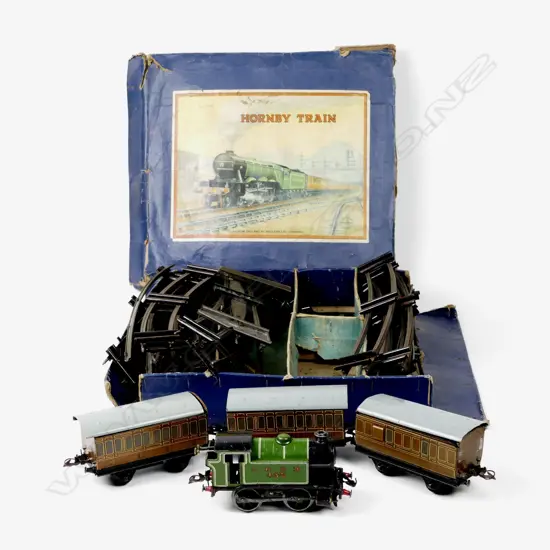 A Hornby clockwork 101 tank train set