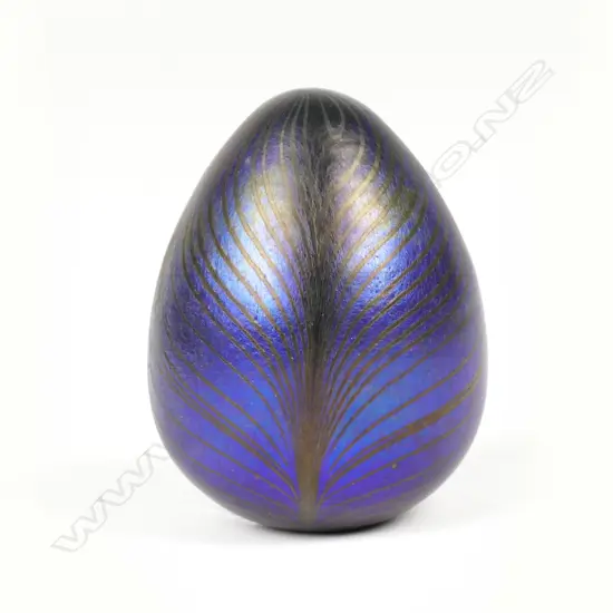 A Sunbeam Glassworks egg
