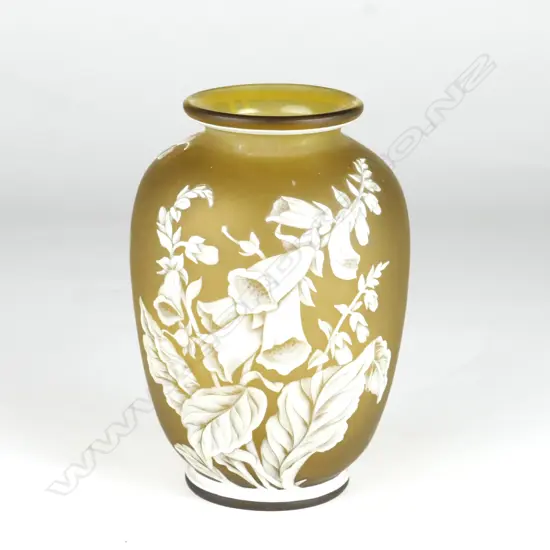 A Victorian Thomas Webb cameo glass vase