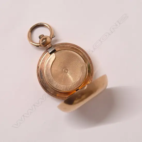 A c.1900 Dennison gold plated sovereign case