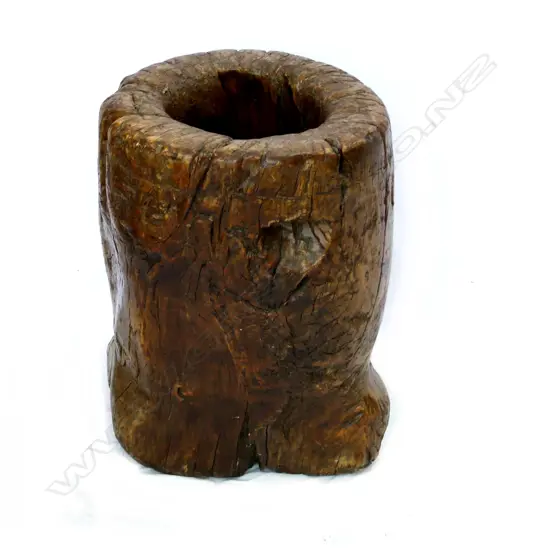 WOODEN GRAIN POUNDING POT