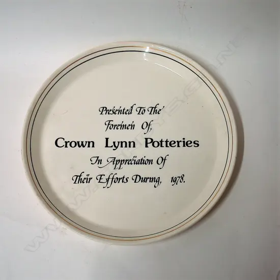 A 1978 Crown Lynn presentation plate