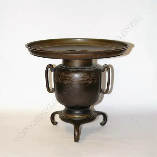 A Japanese Meiji period Usubata