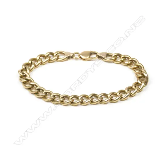 A 9ct. yellow gold curb link bracelet