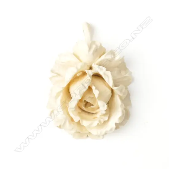 A vintage ivory pendant
