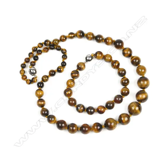 A vintage tiger's eye bead necklace and bracelet