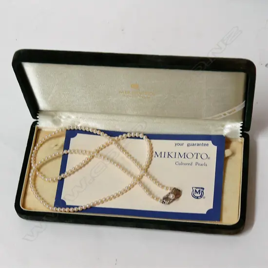 A vintage string of Japanese Mikimoto cultured pearls
