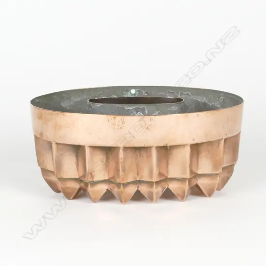 A large and heavy antique copper oval ring mould