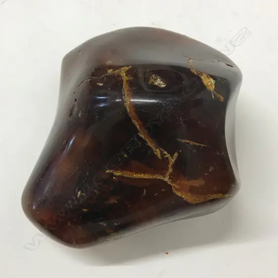 A small kauri gum boulder