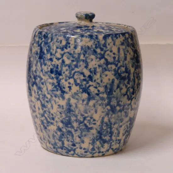 A N.Z. colonial Timaru Potteries small lidded storage jar