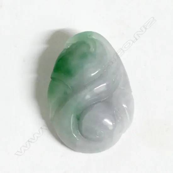 A Chinese jade carved pendant