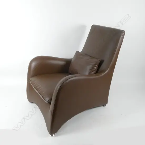 CHOC LEATHER MODERN ITALIAN CHAIR. RETAIL $2600