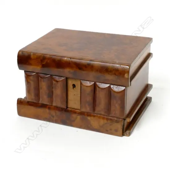 A mottled puriri timber box