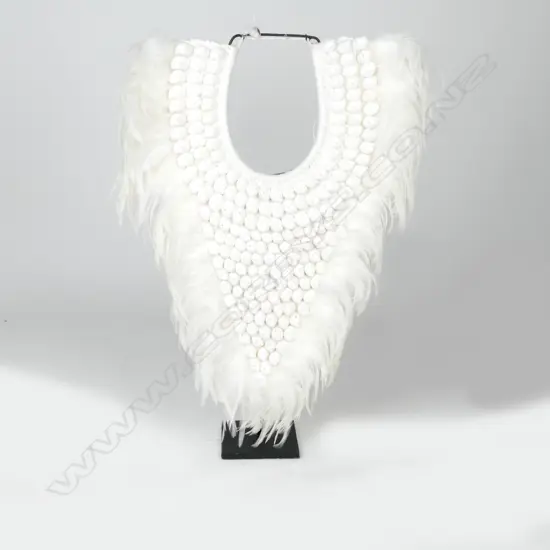 A PNG ceremonial collar