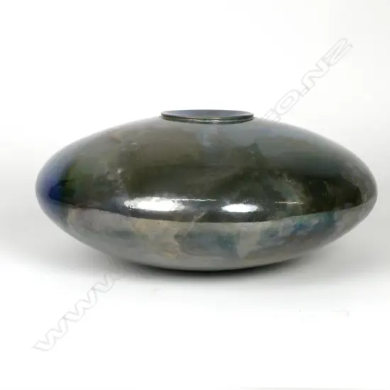 Ray Rogers large squat discoidal vase