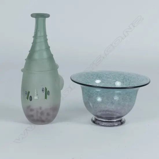 A Peter Viesnik glass bottle vase