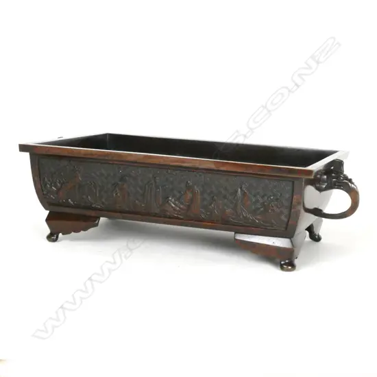 A fine Japanese bronze rectangular vessel