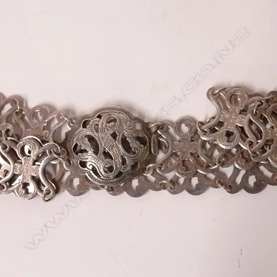 A c.1900 Chinese silver belt