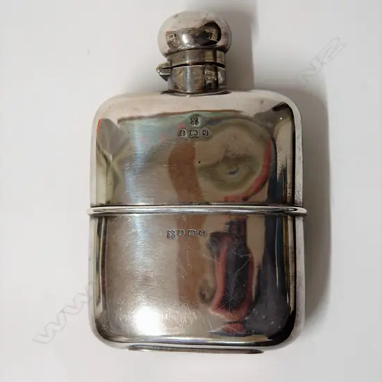 An all silver early 20thC hip flask