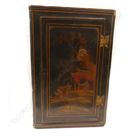 An early Georgian chinoiserie hanging corner cabinet