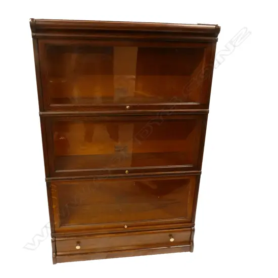 An American oak Globe-Wernicke sectional bookcase