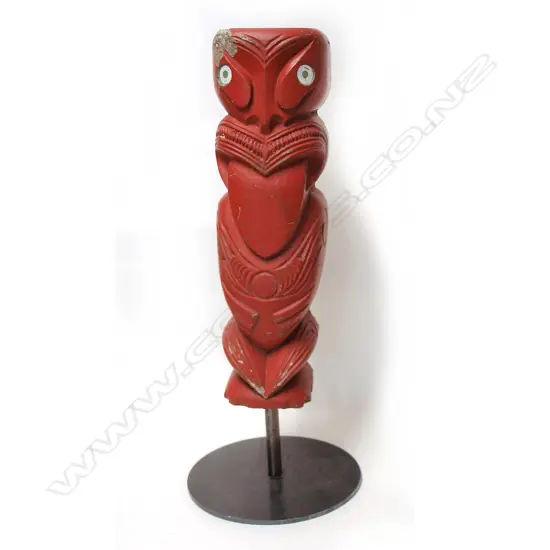A mid-20thC Maori figural cast concrete post
