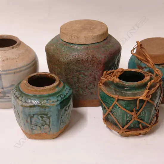 Five old Chinese ceramic items