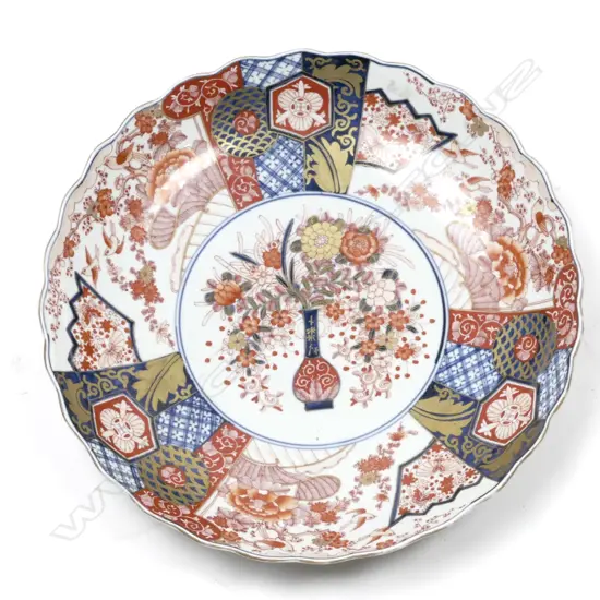 A 19thC Japanese Imari charger
