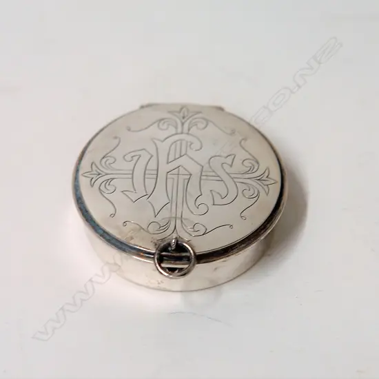 A mid-20thC ecclesiastical silver Pyx box