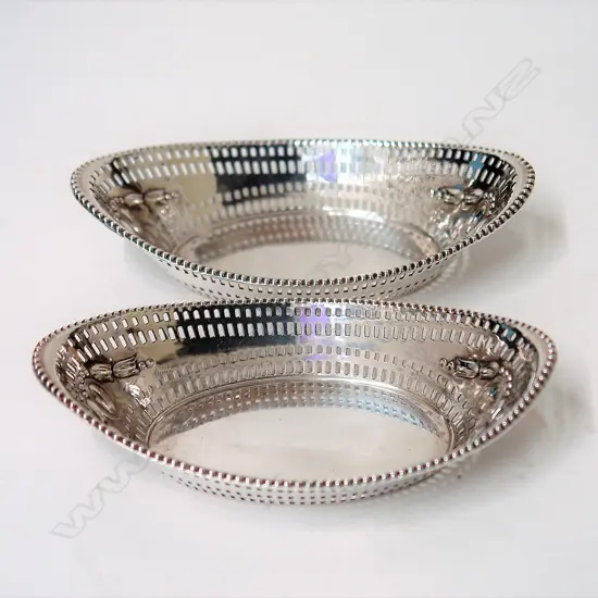A pair of late Victorian silver bonbon dishes
