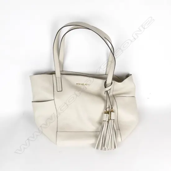 A brand new Michael Kors 'Ashbury' leather 'Grab Bag'