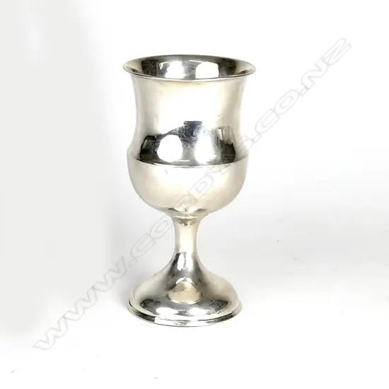 A 1920s unengraved trophy cup