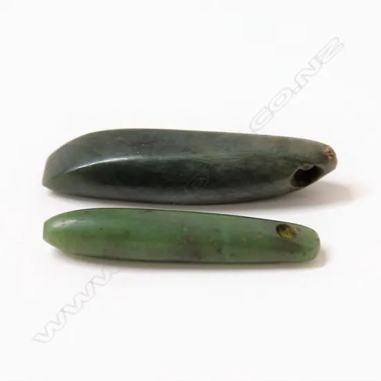 Two early Maori pounamu pendants