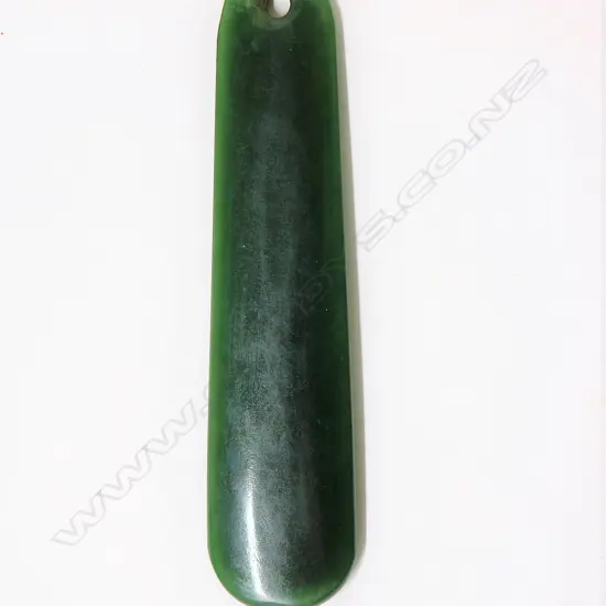 A 20thC pounamu large pendant