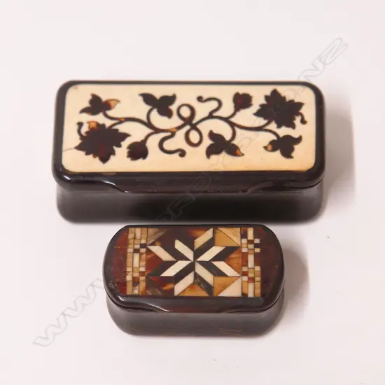 Two early 19thC decorative horn inlay snuff boxes