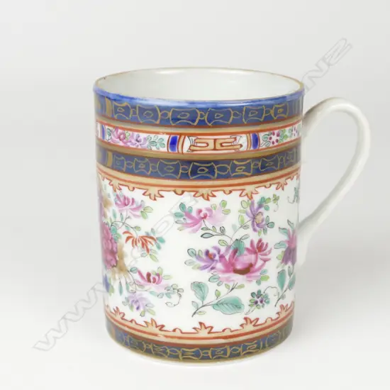 A Chinese exportware porcelain mug