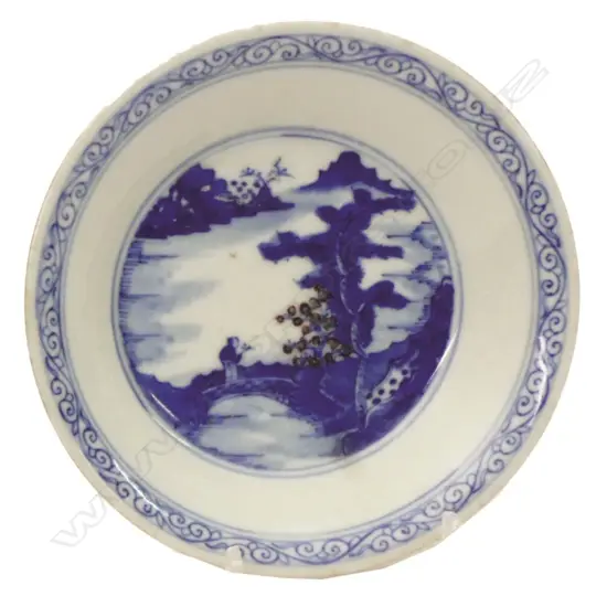 A Chinese small saucer dish